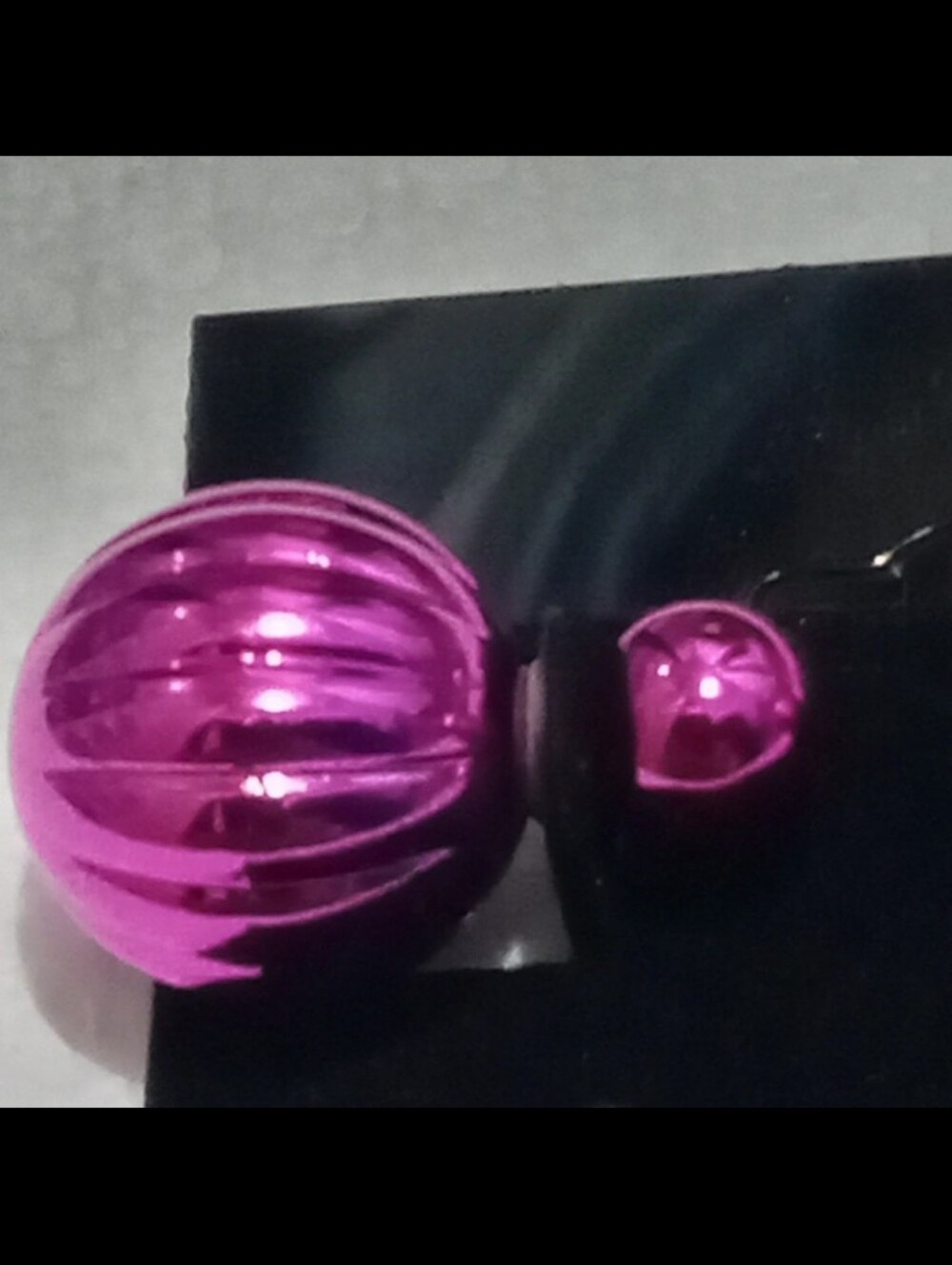 earrings - Picture 3 of 9